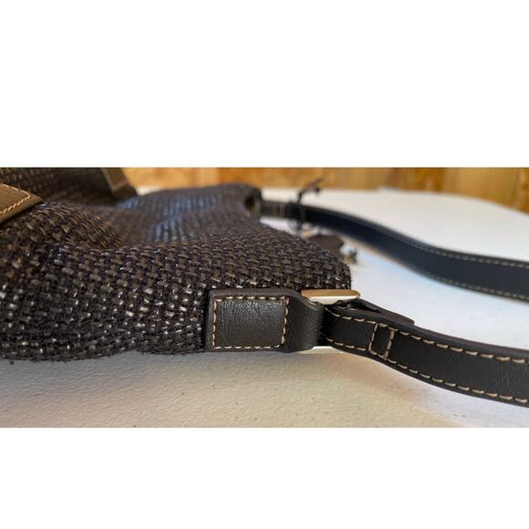 Liz Claiborne Small Black Purse with Shoulder Strap - Picture 6 of 7